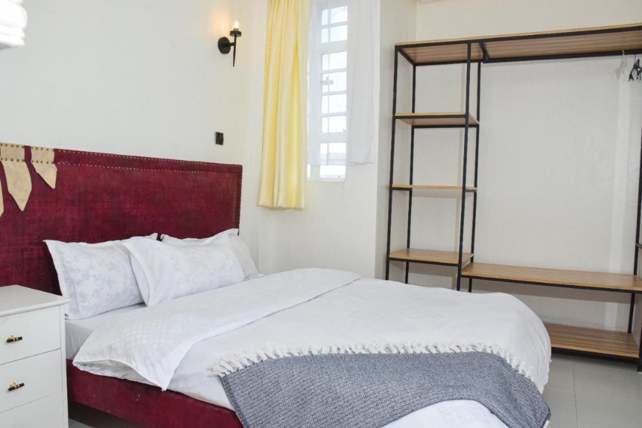 Sandalwood Suites Nakuru - Studios & One Bedroom Suites Bagian luar foto