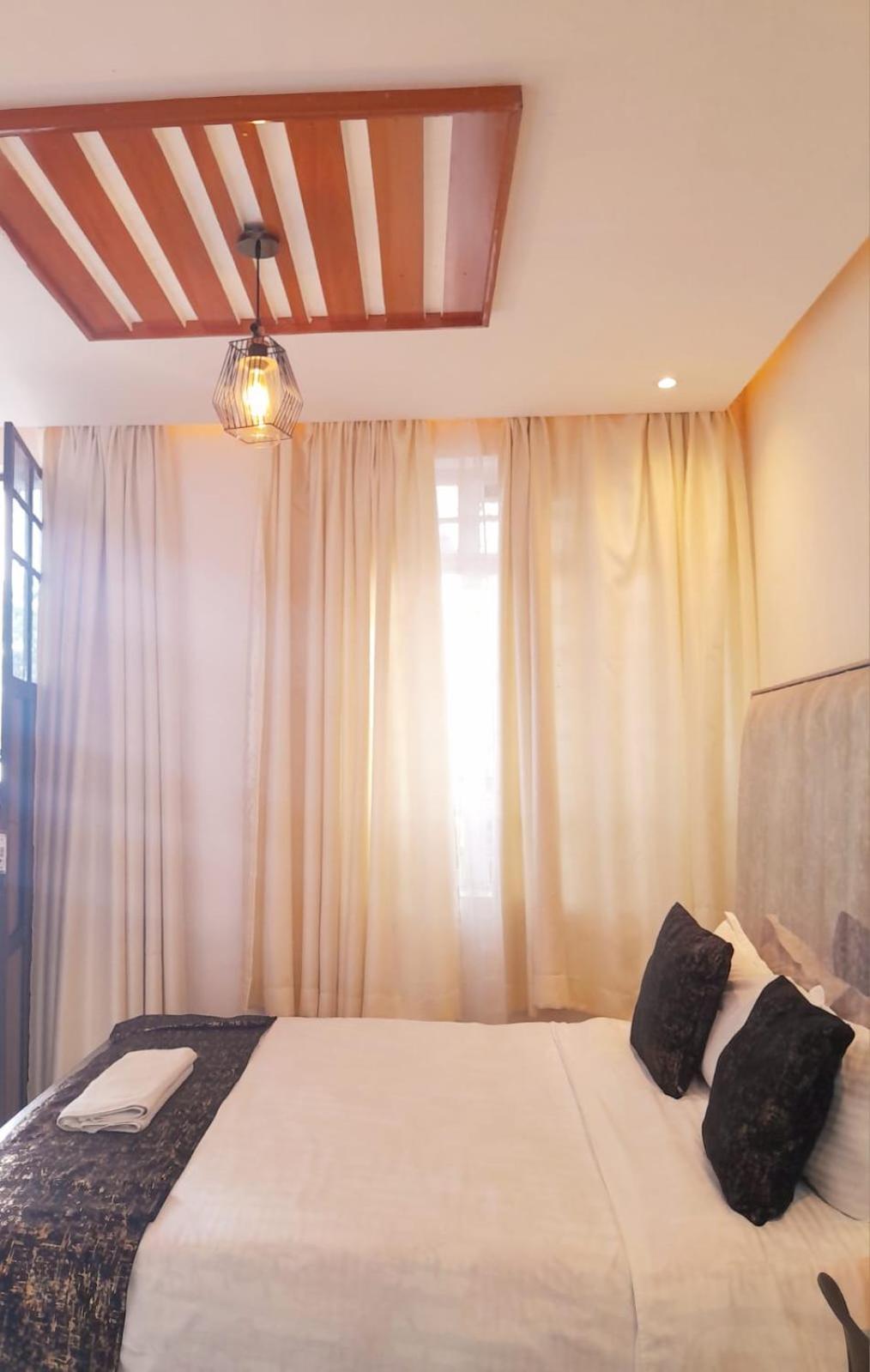 Sandalwood Suites Nakuru - Studios & One Bedroom Suites Bagian luar foto